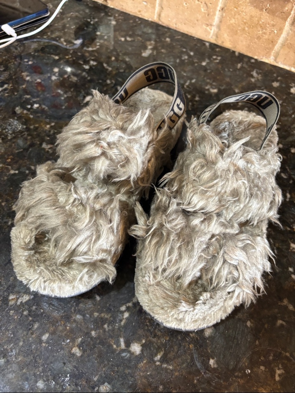UGG Fluff Sugar Slingback Sandals! Size 7
